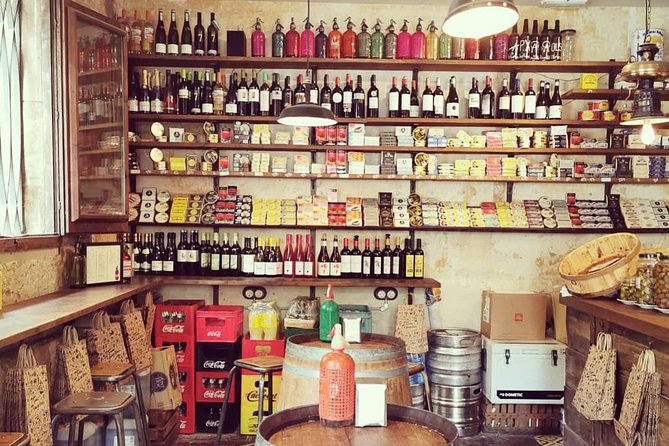 Barcelona Tapas & Wine Experience as a Local at Hidden Wineries - Why this tapas-and-wine walk feels local fast