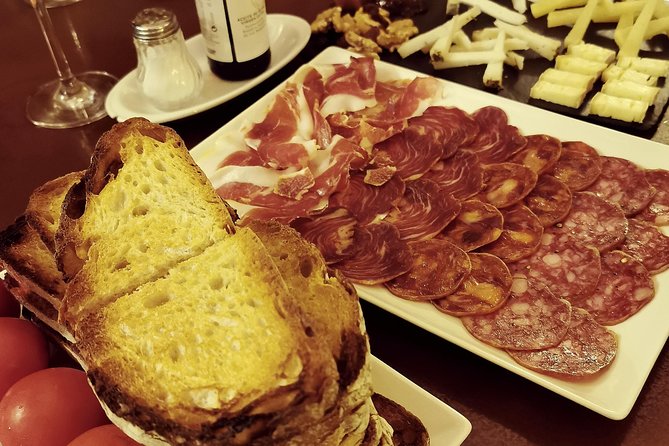 Barcelona Tapas & Wine Experience as a Local at Hidden Wineries - La Barceloneta finale: seafood flavor with DO wines