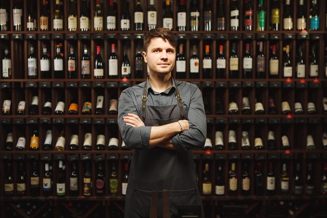 Barcelona Tapas & Wine Experience as a Local at Hidden Wineries - Guides you’ll remember: the difference between a meal and a story