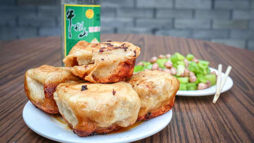 Beijing: Hidden Gems Guided Food Tour with Beer and Tastings - Start at Shichahai, Then Walk Into Old-Beijing Life