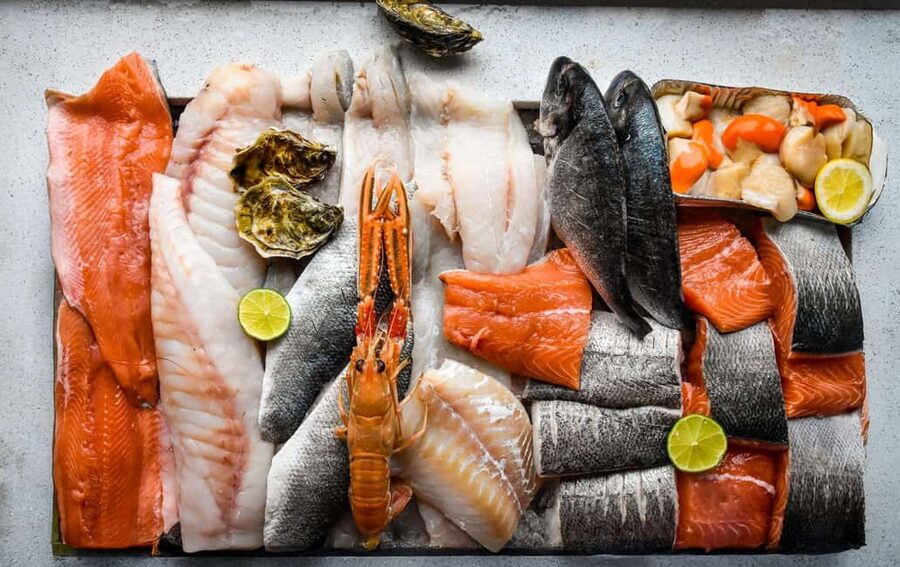 Belfast: Food Tour with 10+ Tastings of Bread, Beer, Seafood - Belfast Seafood Stops: Oyster, Fried Cod, and Spiced Calamari