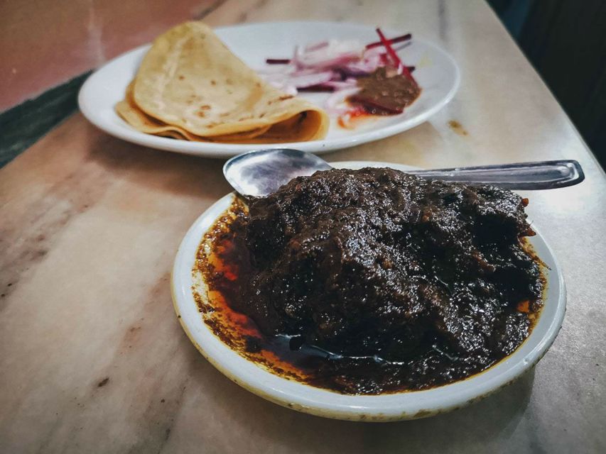 Bengali Nights Kolkata Food Tour with 13+ Tastings - Moving by rickshaw: the wooden-cart experience and why it’s worth it