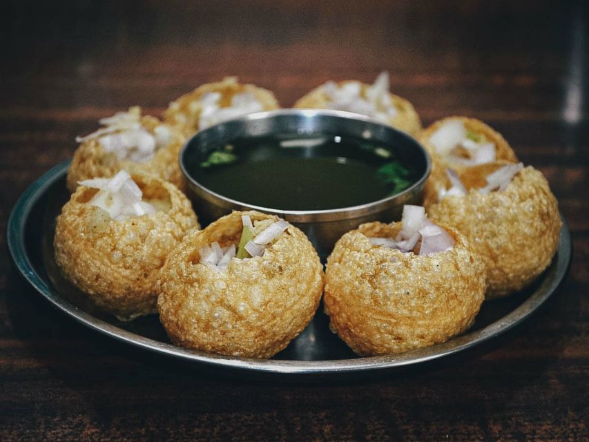 Bengali Nights Kolkata Food Tour with 13+ Tastings - The grand finale: a colonial coffee shop with debate in the air