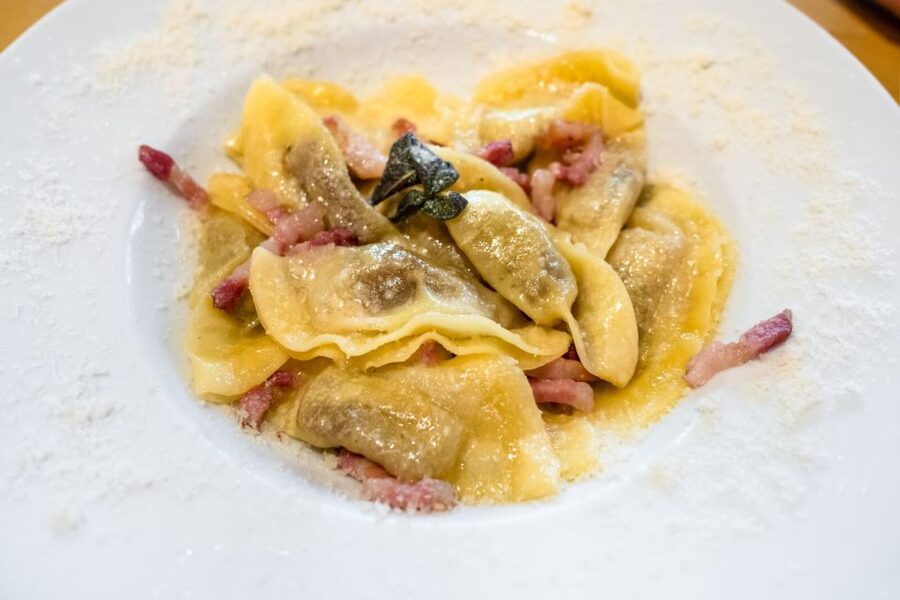 Bergamo: 3.5-Hour Traditional Food Tour - Lunch stops in the old lanes: casoncelli, foaide, polenta, and cheese