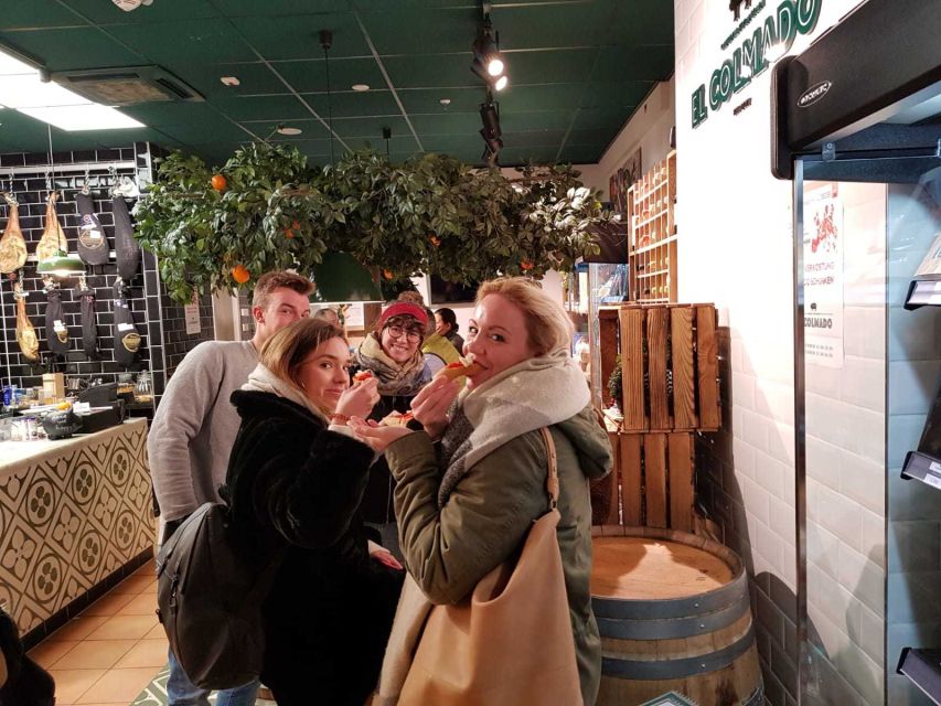 Berlin: Mitte Culinary Food Tour - Berlin Mitte has the perfect setting for food + stories