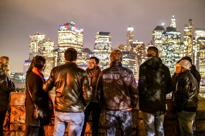 Best of New York Food Tour: 5 dishes plus famous sightseeing! - Brooklyn Bridge stop: the skyline moment that makes everything click