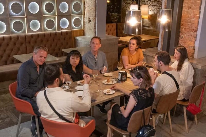 Bilbao: Basque Food Tour and Wine Tasting with Guide - How wine and drinks pair with pintxos (without making it weird)