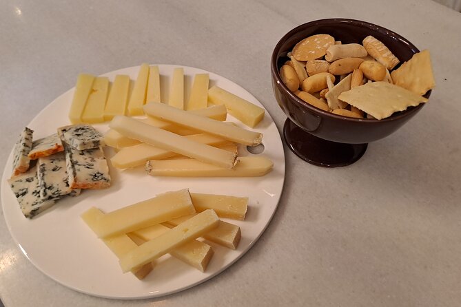 Bilbao Food Tour: Pintxos, Drinks, and Tapas with a Local - Alcohol, Drinking Pace, and Non-Alcoholic Options