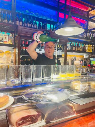 Bilbao: The High End Food Tour - Starting on Gran Via: meeting point and first impressions