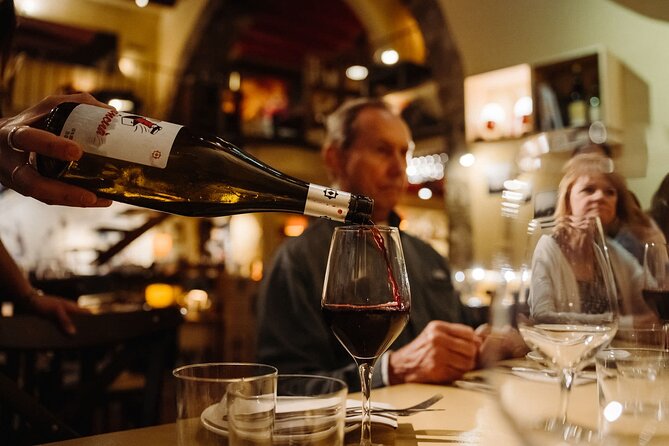 Bohemian Barcelona Neighborhood Evening Tapas & Wine Tour - How the timing works for a 3-hour night out