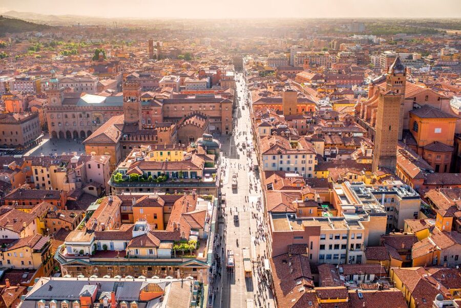 Bologna: Clock Tower Audio Guide and Food Tasting - Key things that make this tour worth your time