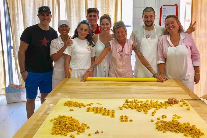 Bologna Food Tour from a local perspective - Stop 3: Quadrilatero aperitivo walk with local wine