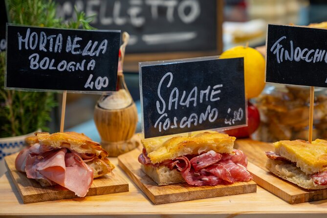 Bologna: Full meal Food Tour with Local Delights by Do Eat Better - Stop 3 on Via dell’Indipendenza: tigelle or mortadella in a cone