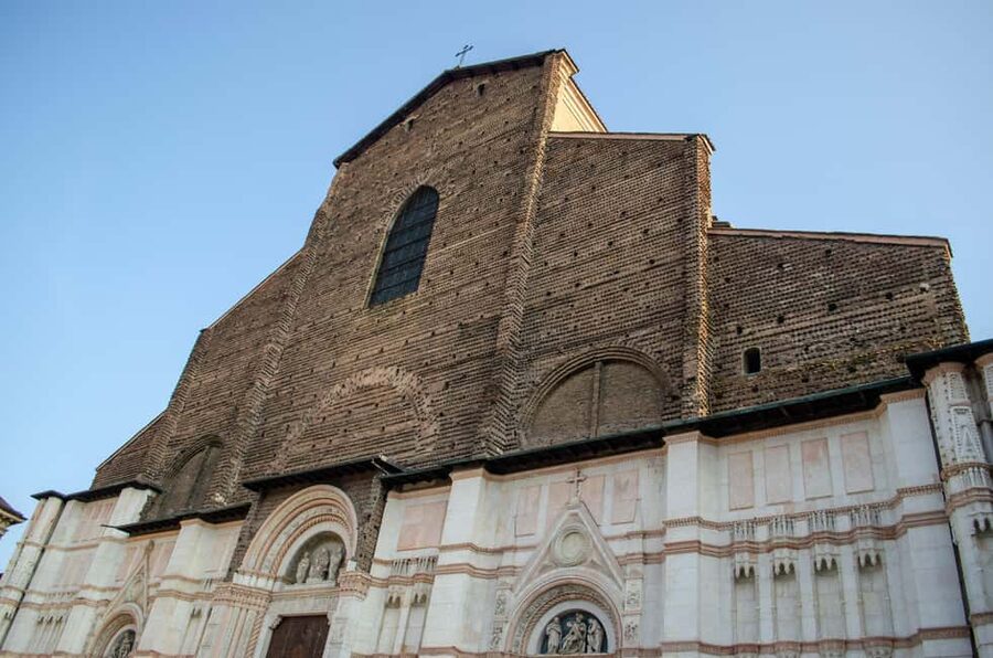 Bologna: Street Food Tour in the Historic Center - Timing and pacing: how to eat without feeling rushed