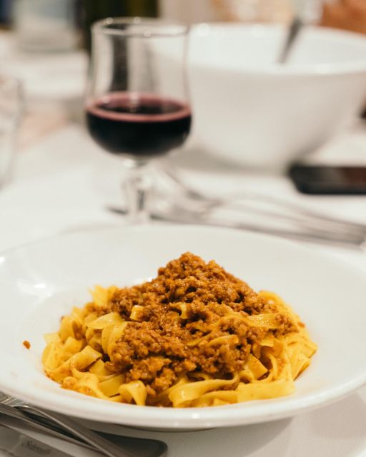 Bologna: Walking Food Tour with a Local Guide - How the tour’s pace keeps you full without feeling rushed