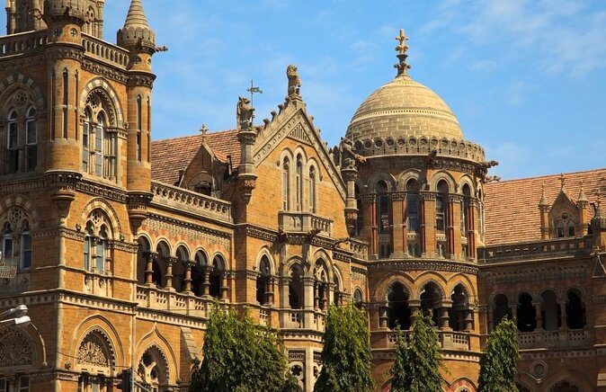 Bombay Express Mumbai Food Tour with 15+ Tastings - Key things you’ll notice on this Bombay Express food tour