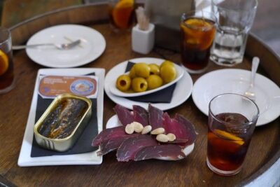 Born to Eat: Gourmet Tapas & Wine Small Group Tour in Old Barcelona - A 3-Hour Plan That’s Built for Tasting (Not Tiring)