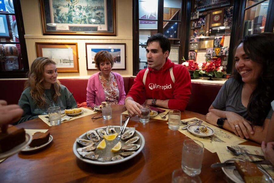Boston: Guided Seafood Tasting and History Tour - What you’ll eat: lobster roll, clam chowder, and shellfish-forward variety