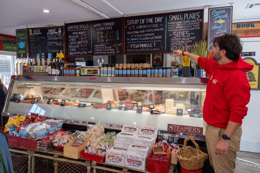 Boston: Guided Seafood Tasting and History Tour - The $109 price: what you get for two and a half hours