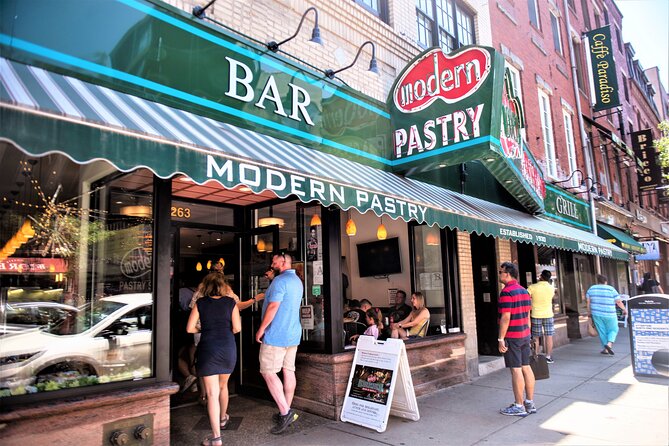 Boston Pizza Lovers Food and History Walking Food Tour - Pizza Stops on the North End: how the tastings are set up