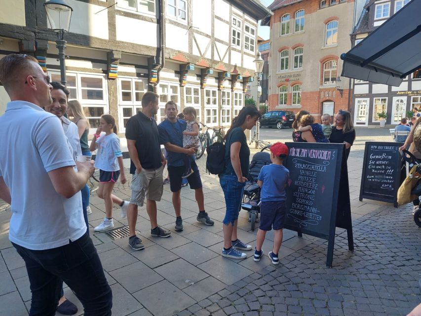 Braunschweig: Guided Walking Tour with Food Tastings - Pace, Comfort, and Who This Tour Fits Best