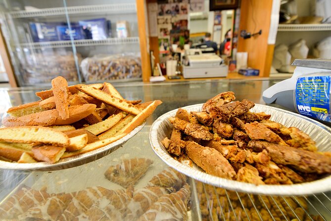 Brooklyn Bridge & DUMBO Food Tour: Local Eats & Landmarks - Stop 5: DUMBO food tastings plus the stories behind the blocks