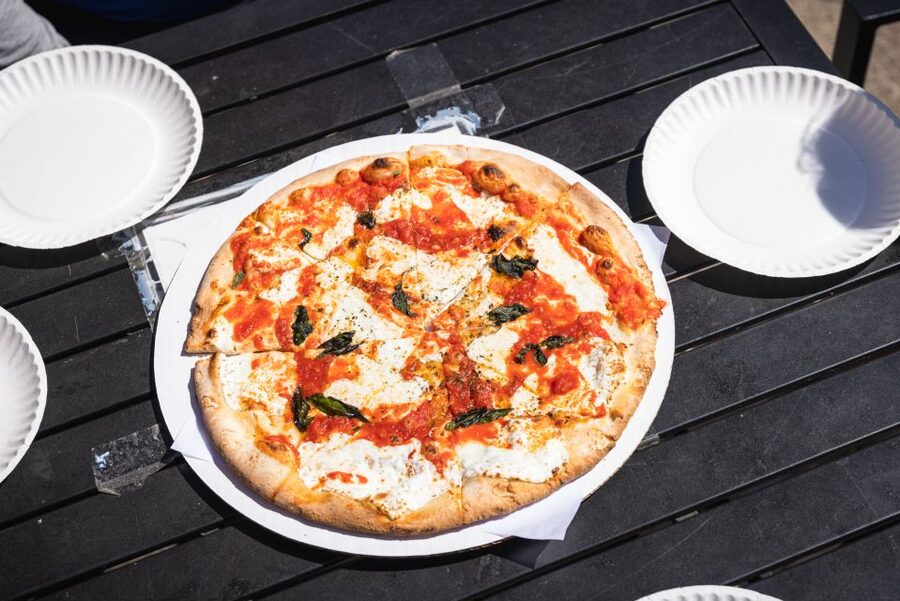 Brooklyn Food Tour: Heights, DUMBO & Bridge Views - Meeting at 200 Cadman Plaza West: What to Expect in the First 10 Minutes