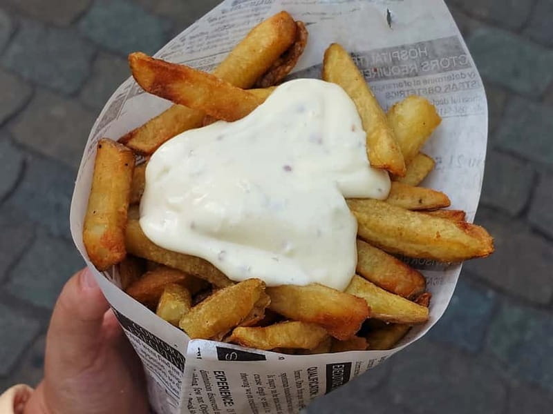 Brussels: City Center Guided Food Tour with Tastings - Vegetarian-Friendly, With Seasonal Reality Checks