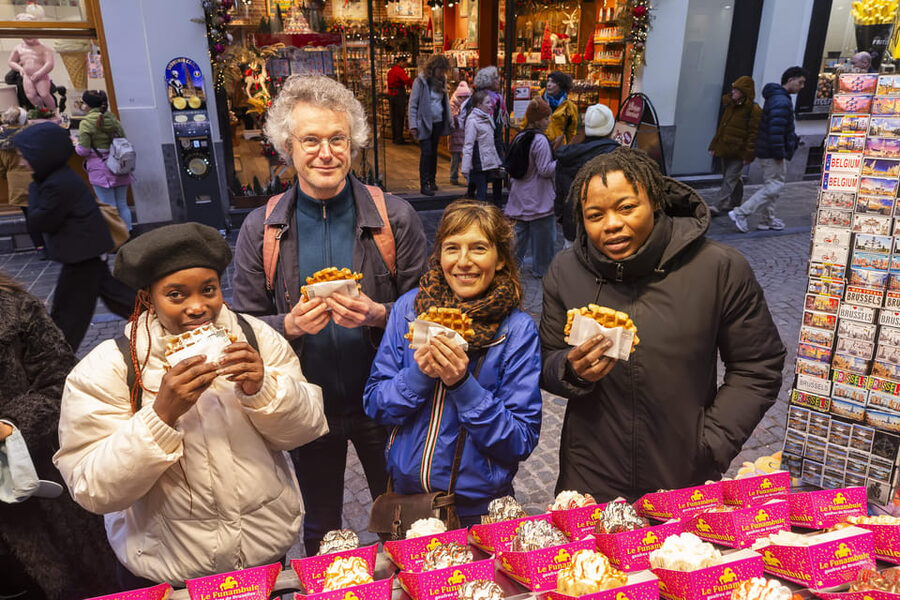 Brussels Food Tour: Main Dish, Beer, Waffle & Chocolate - Rue de lEtuve: snack-to-meal momentum that keeps you from getting bored