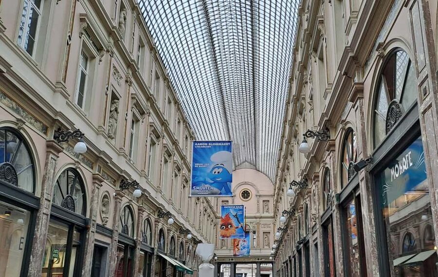 Brussels: Walking Food Tour with Chocolate, Beer, & Waffles - Trappist Beer at an Old Tavern: Included Tastings and Real Pairing Energy