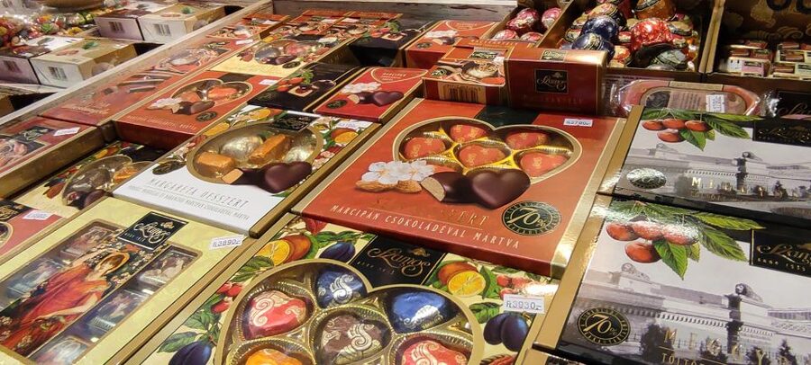 Budapest: Central Market Hall Guided Food Tour with Tastings - Who should book this Budapest market hall tour