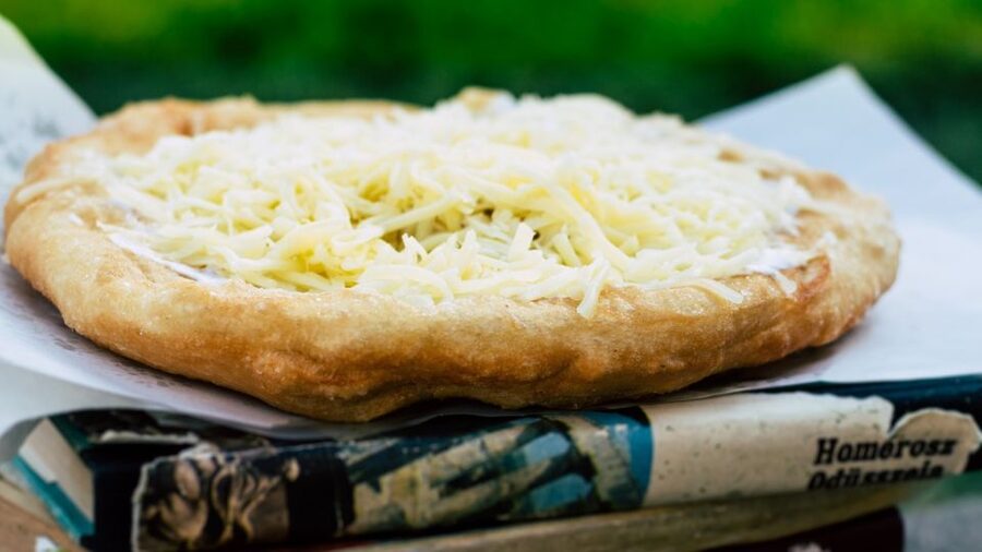 Budapest: Downtown Food Tour - Lángos street-food stop: hot, salty, and instantly Budapest