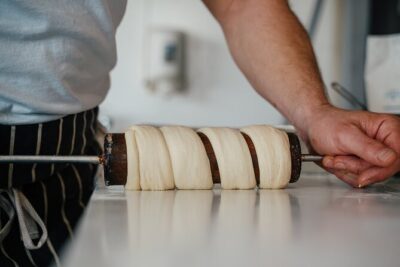Budapest Food Tour: Market to Tavern with 14+ Tasters & Wines - The Taverna-Style Meal: Your Guaranteed Seat at Comfort Food