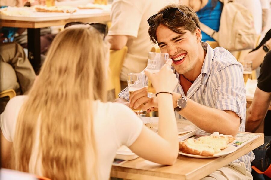 Budapest Guided Food Tour with Drinks Included - Drinks included: pálinka, Tokaji, beer, and shots
