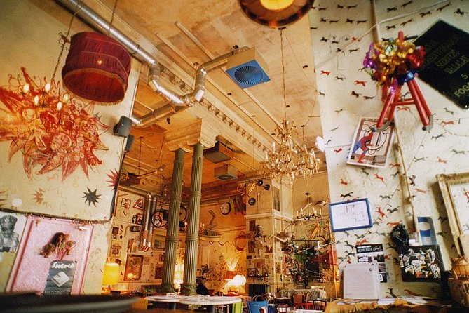 Budapest Ruin Bars Evening Walking Tour with Drinks & Street Food - Your First Ruin Bar Stop: Drinks, Snacks, and Menu Confidence