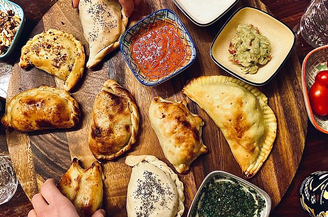 Buenos Aires Food Tour: Local Dishes, Steak, Empanada & More - Finishing on the border of Palermo Soho and Palermo Hollywood: gelato and alfajor