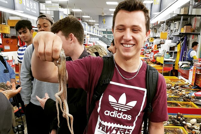 Busan history and market food tour with local chef - What You Actually Eat: Tastings, Not a Full Meal