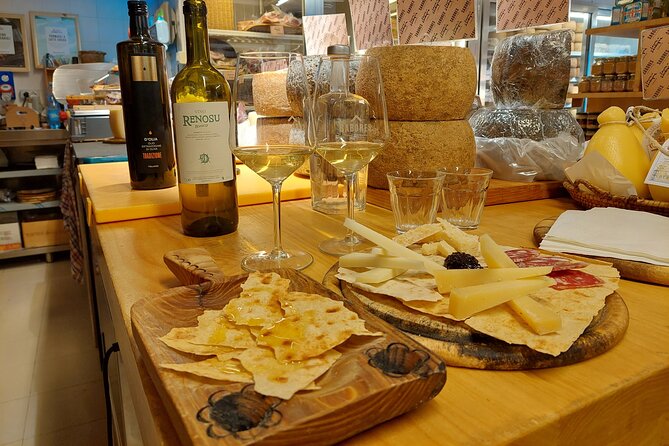 Cagliari: A Full Meal Sardinian Food Tour with Do Eat Better - Stop 1: Piazza Giacomo Matteotti pastries and desserts to start