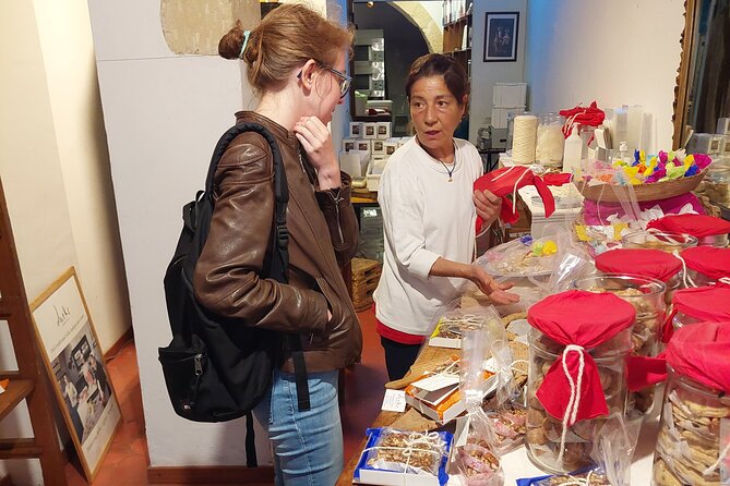 Cagliari: A Full Meal Sardinian Food Tour with Do Eat Better - Stop 4: Via Giuseppe Manno flaky school-break pizza