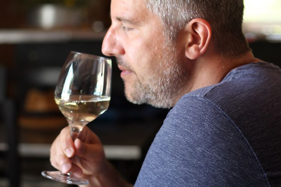 Carvoeiro/Portimão/Alvor: Wine Tour w/ Tasting, Tapas, Music - Practical tips that make the tour smoother