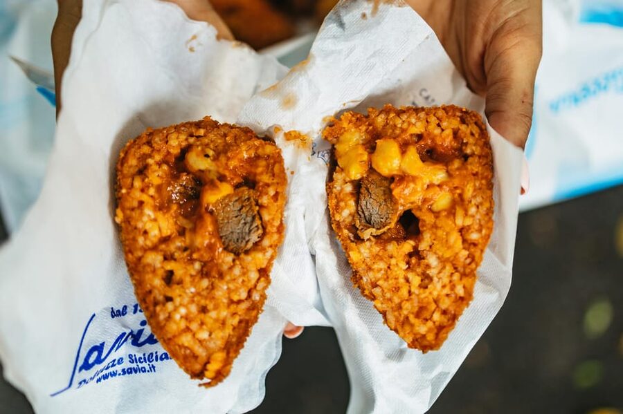 Catania: Guided Street Food Walking Tour - Dessert Choices: Cannolo, Granita, or Cassatina to Close Strong