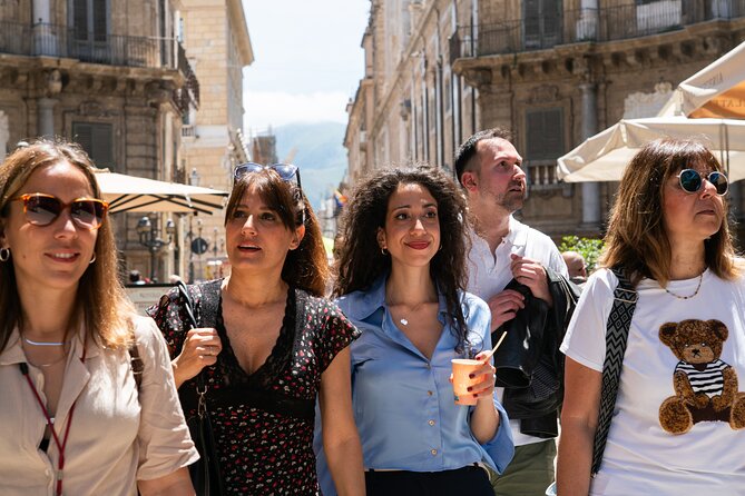 Catania Sicilian Street Food Tour: Small Group by Do Eat Better - Stop 5: Villa Bellini and the sweet choice—cannoli or granita