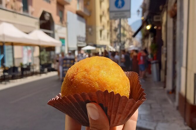 Catania Sicilian Street Food Tour: Small Group by Do Eat Better - The guides: what makes this walk feel personal