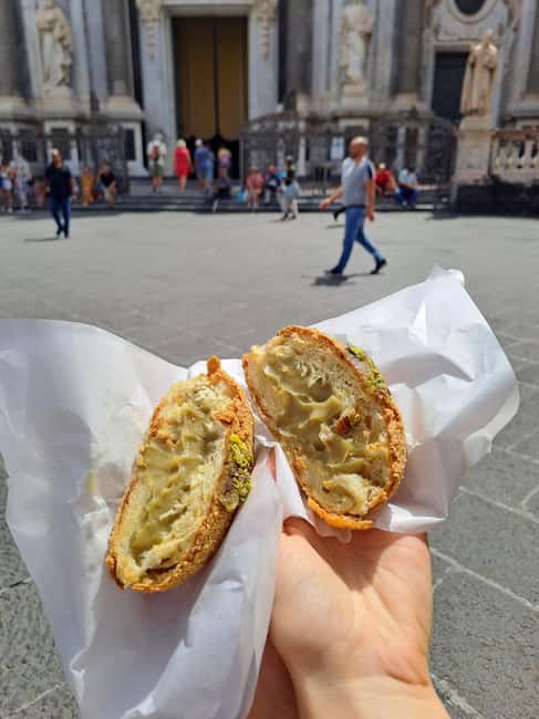 Catania: Street Food Guided Walking Tour - Sweet Finish: Granita and Cannoli Without the Guesswork