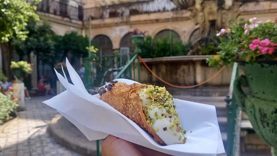 Catania: Street Food Guided Walking Tour - Portion Size Reality Check: How to Eat Smart During the Tour
