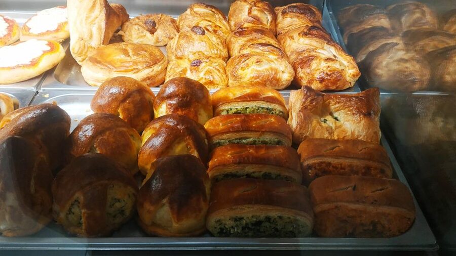 Catania Street Food Tour: Fish Market & City Centre - Piazza Duomo meets the food tour vibe
