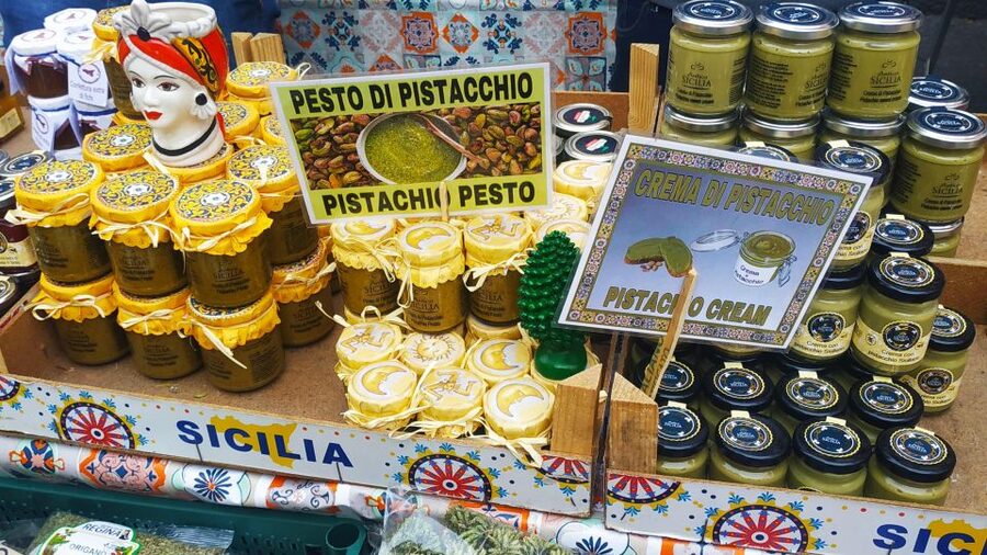 Catania Street Food Tour: Fish Market & City Centre - Practical tips: what to wear, what to tell your guide