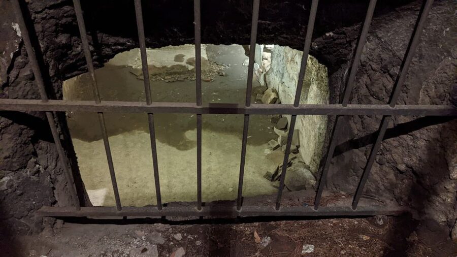 Catania: Underground and Street Food Walking Tour - Roman funeral chapel and the “history sandwich”