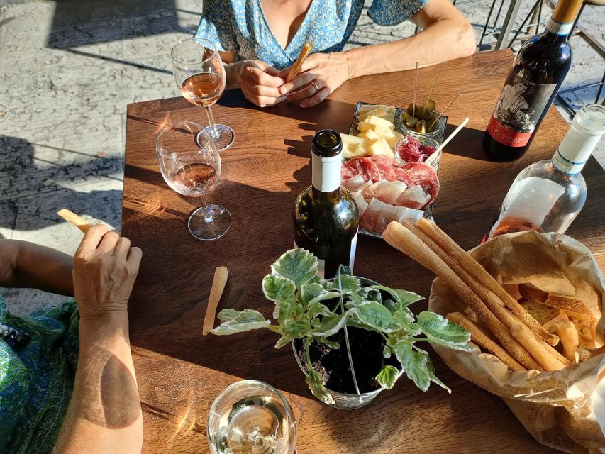 Cavaion: Lake Garda Wine & Food Tasting with Vineyard Tour - Choosing 3 or 5 Wines: How the Tasting Works