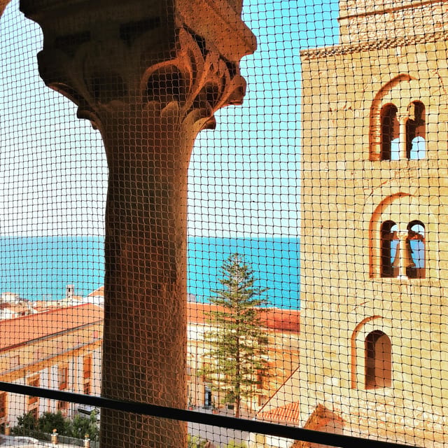 Cefalù: Street Food Tour with Tastings - Local bakery tasting: the best kind of warm-up